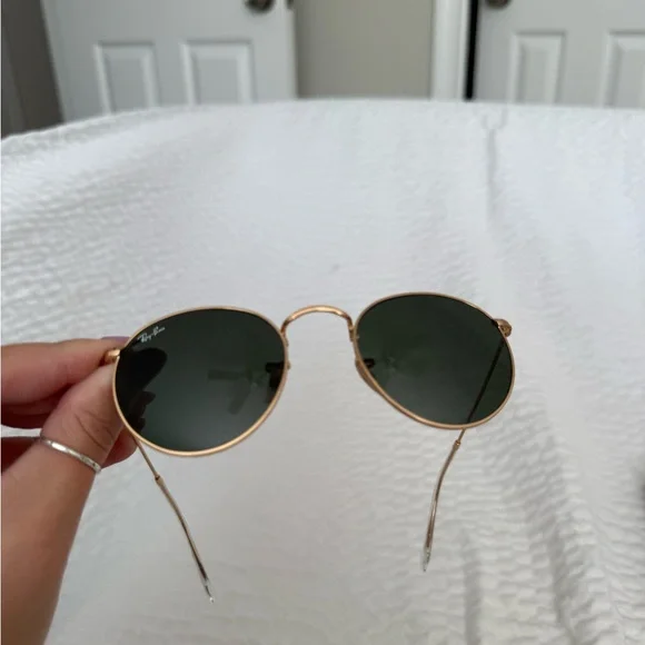 Ray-Ban Gold Frame Round Sunglasses - Picture 3 of 7